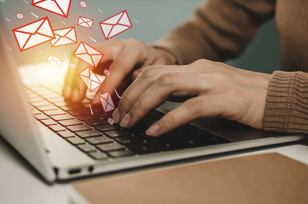 Darf der Chef meine privaten E-Mails lesen, oder sind Firmenmails nie ganz privat?