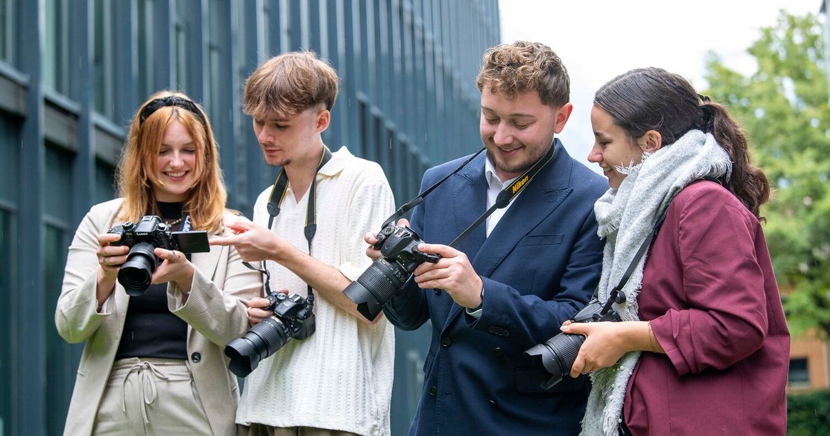 Junge-journalistische-Talente-in-Tirol-gesucht-Bewerbung-f-r-Journalismus-Akademie-l-uft