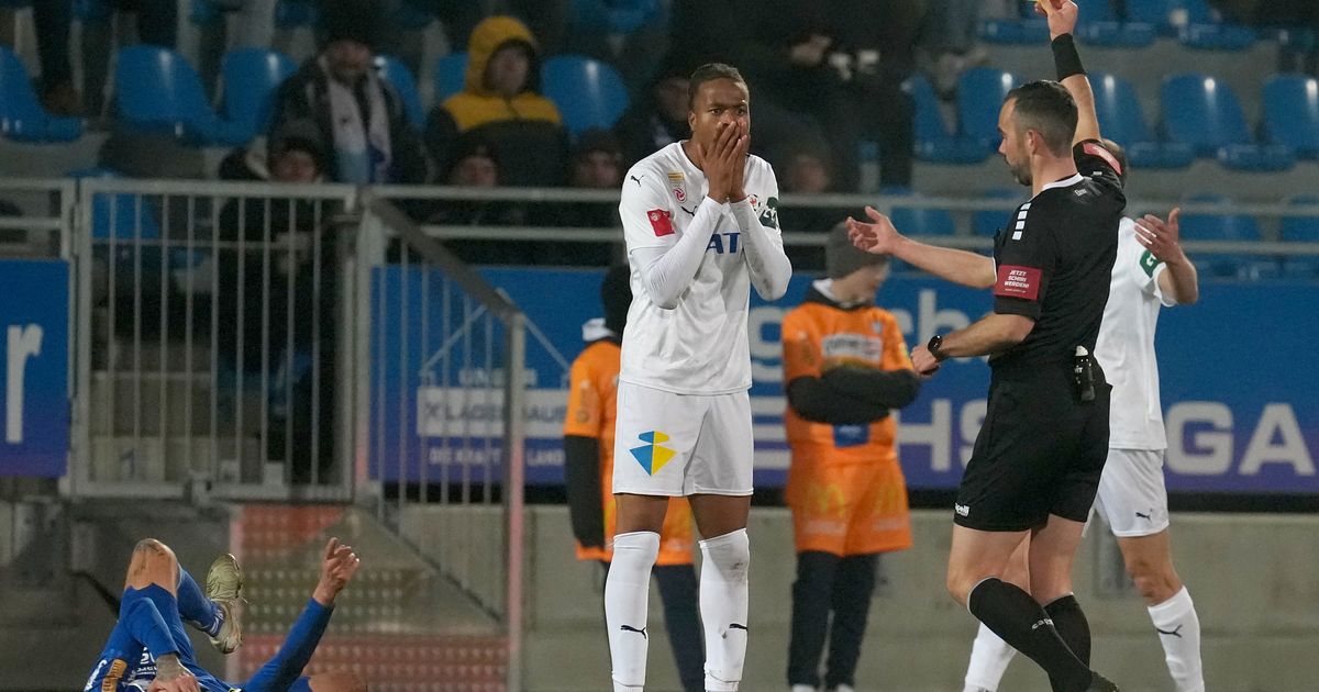 Spielfortsetzung-falsch-WSG-pr-ft-Protest-gegen-Niederlage-in-Hartberg