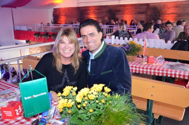 Adabei: Casino-Direktor Hannes Huter mit seiner Frau Carina.