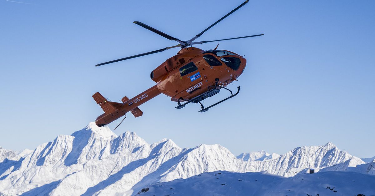 Avalanche in the Stubai Valley: Search for a buried person underway