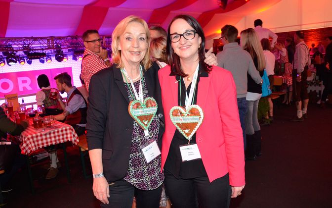 Zufrieden sah man da auch Evelyn Straitz (l.) und Monika Woldrich (beide CMI).
