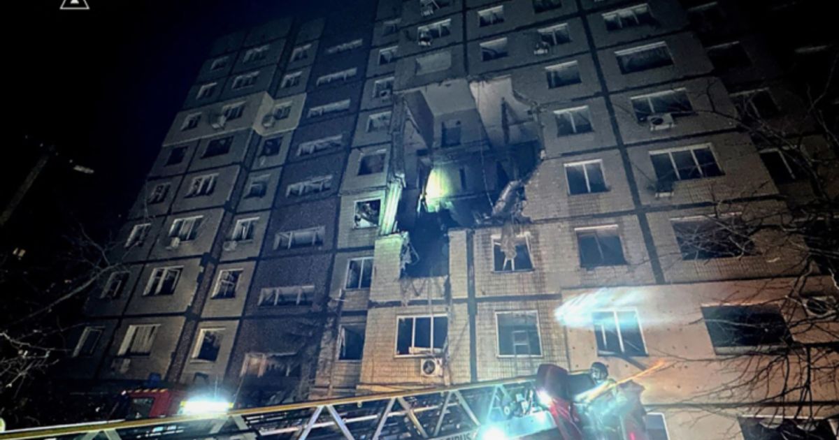 Russische-Drohne-traf-Wohnhaus-in-Dnipro-Eine-Tote