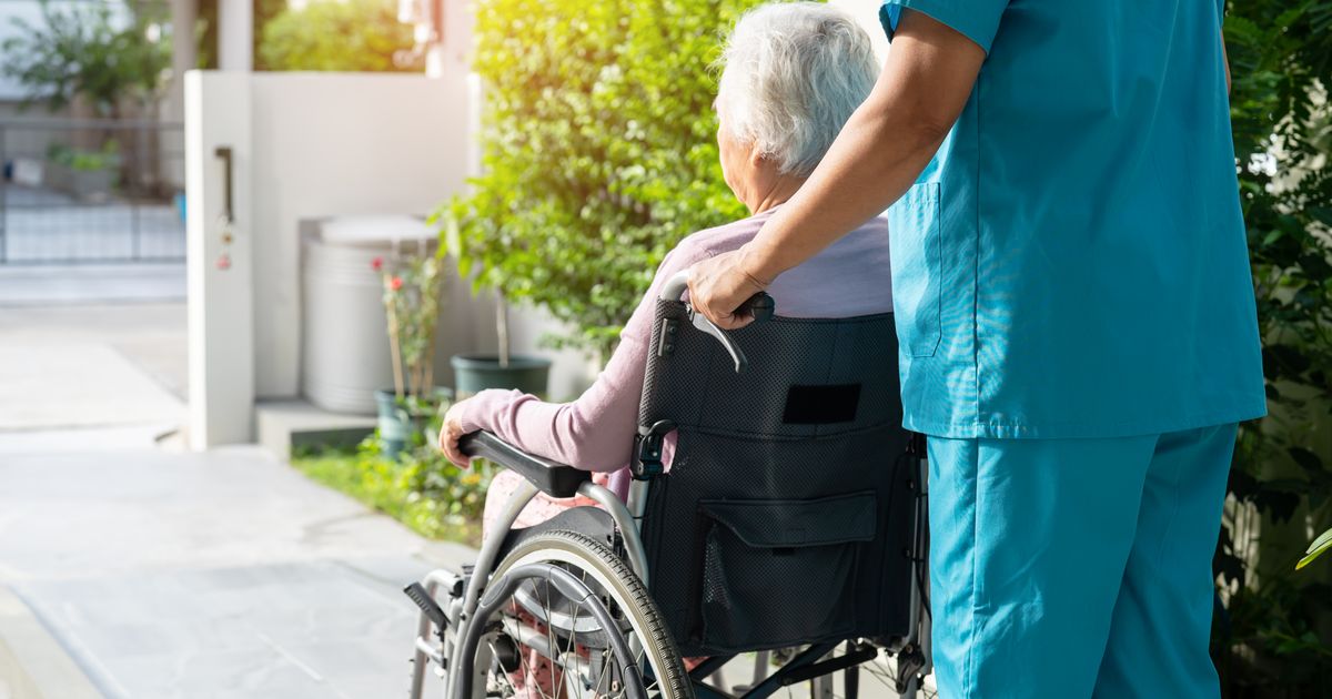 -Richtige-Challenge-Wie-Innsbruck-Herausforderungen-in-der-Pflege-meistern-will