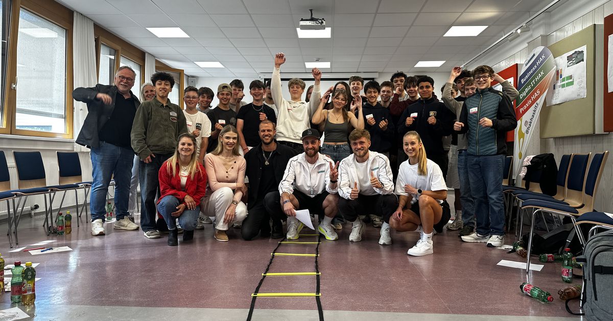 Pilotprojekt-in-Kitzb-hel-Mathew-Collins-bringt-mentale-St-rke-ins-Klassenzimmer