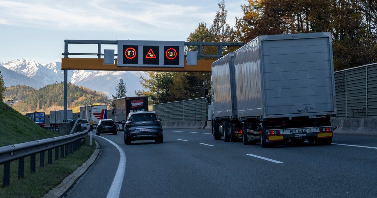 Der-Transit-rollt-weiter-durch-Tirol-R-ckstau-machte-Sonderdosierung-notwendig