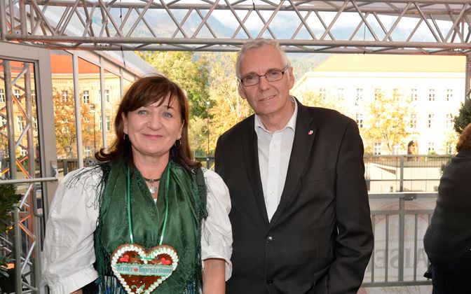 Landesrätin Beate Palfrader mit Dietmar Huber (JUFF).