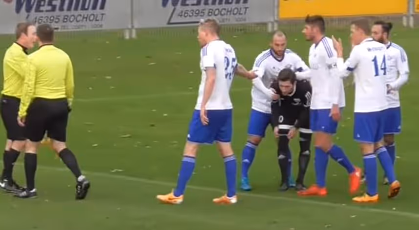 Fair-Play-Aktion statt Elfmeter: Stürmer gesteht Schiri Schwalbe