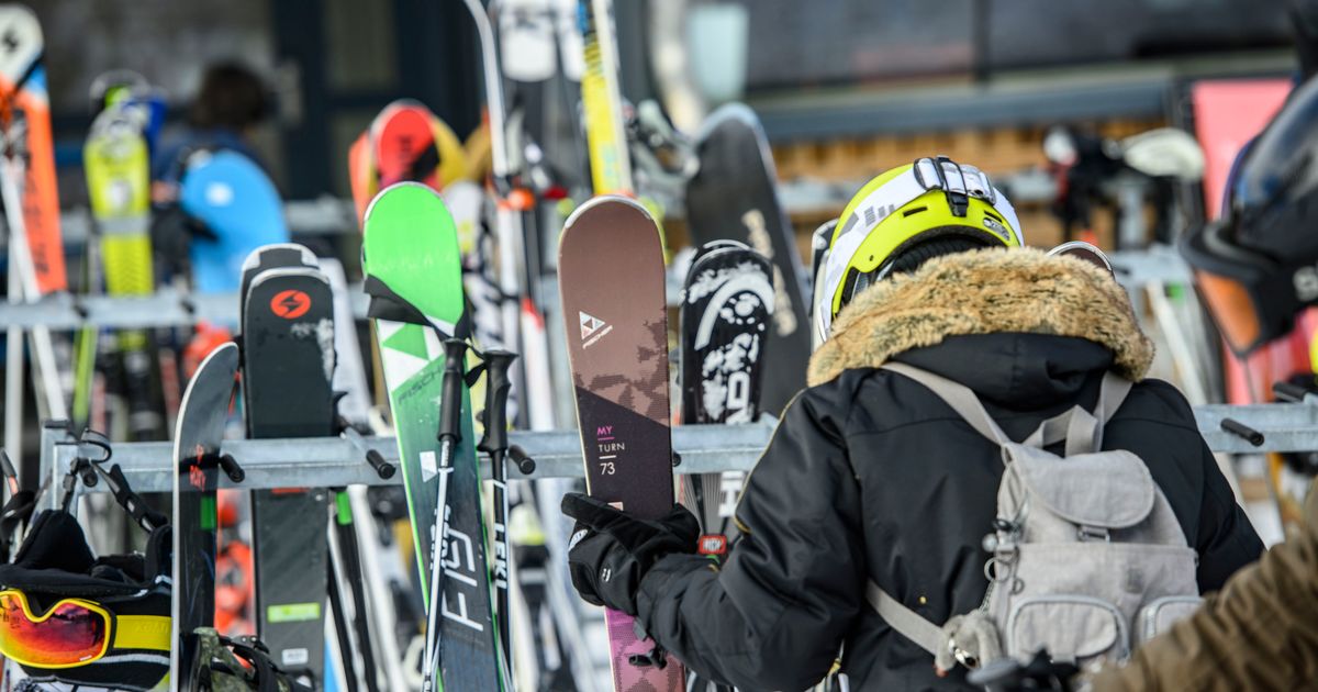 Skidieb-erneut-mit-gestohlenen-Ski-in-Scheffau-ertappt-18-J-hriger-stahl-insgesamt-30-Paar