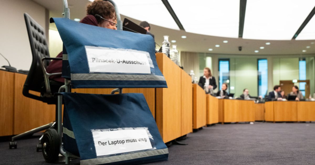 Auswerter-und-Aufnehmer-im-Pilnacek-U-Ausschuss