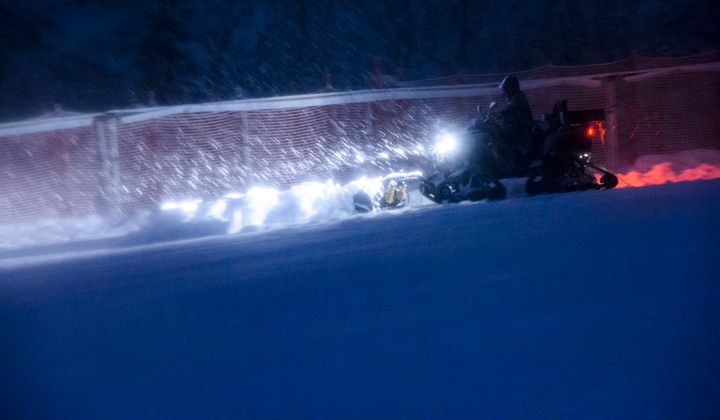 Dichter Schneefall bis in die Vormittagsstunden machte die Arbeit nicht leichter.