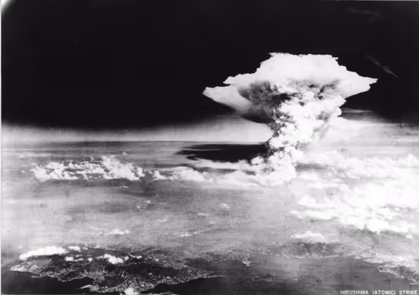 Atompilz über Hiroshima.