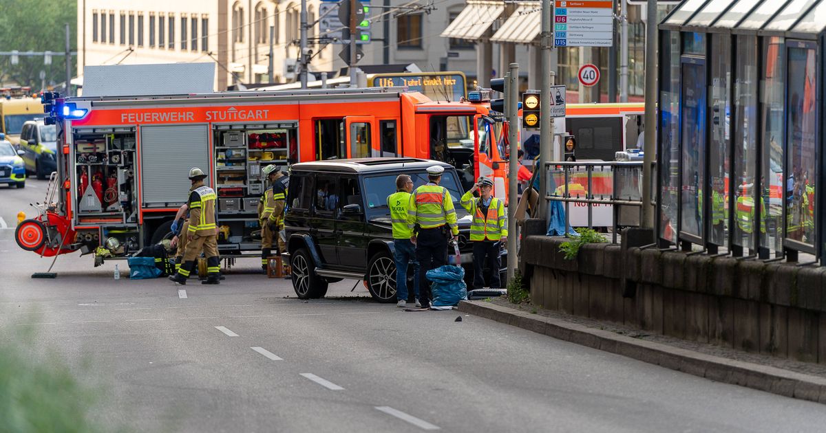 Auto fuhr in Stuttgart in Menschenmenge: 46-Jährige gestorben | Tiroler ...