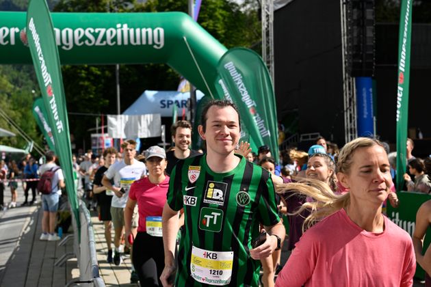 Lachende Gesichter, wohin man blickte.