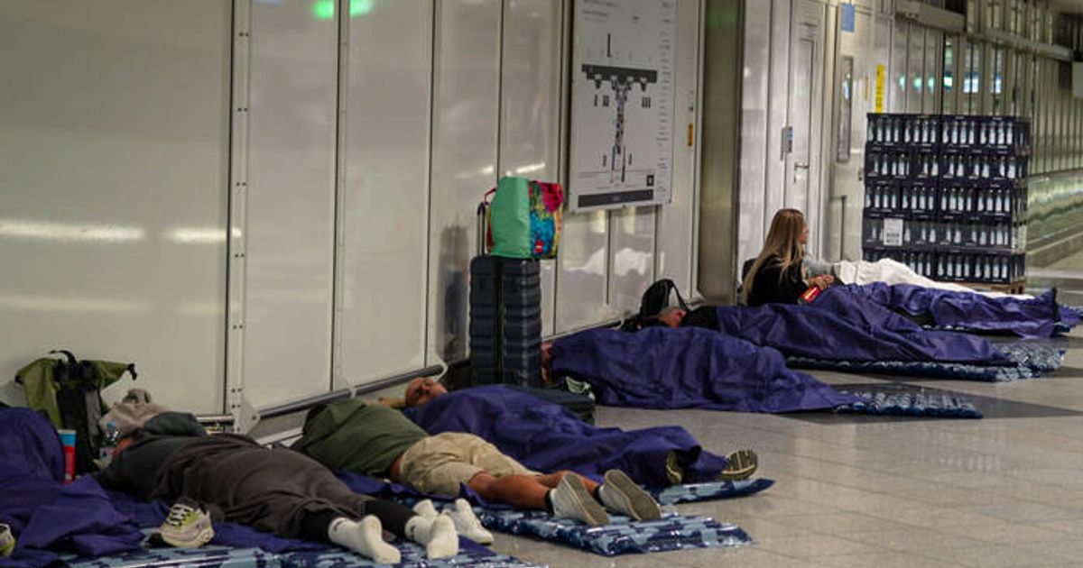 Reisewarnung-f-r-den-Nahen-Osten-Diese-Rechte-gelten-bei-Urlaub-Flug-und-Storno