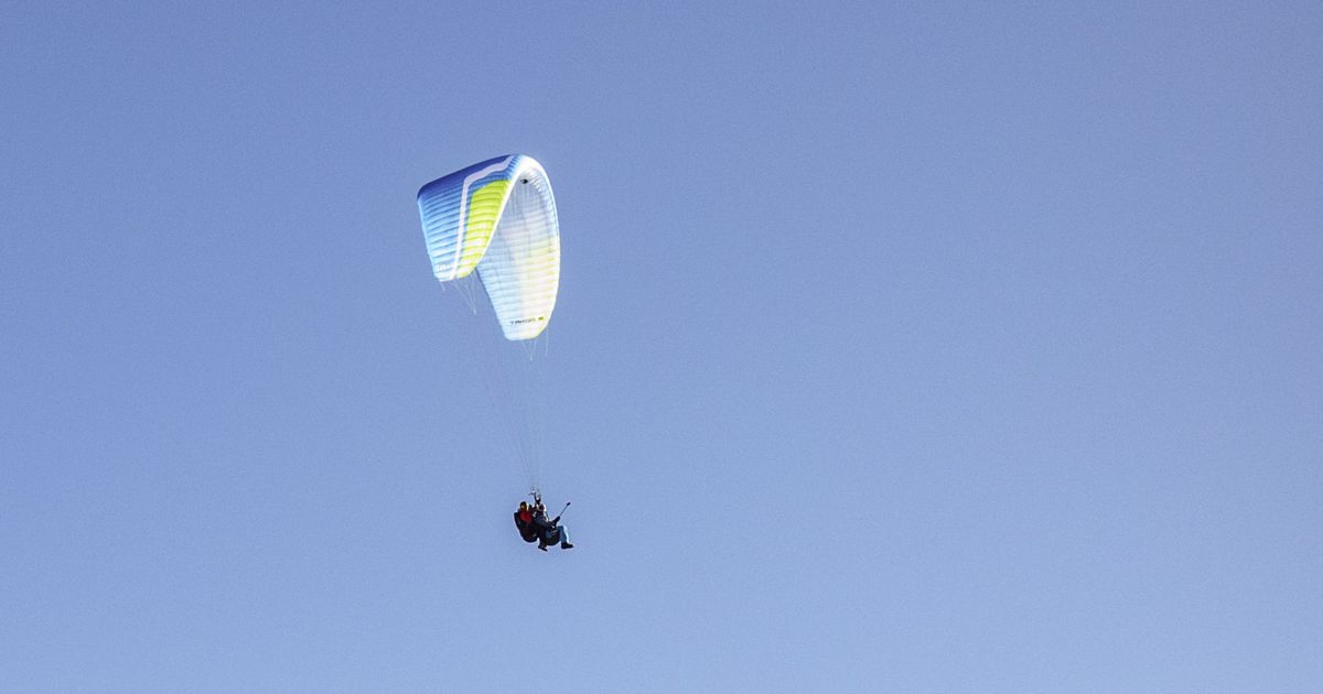 18-j-hriger-Gleitschirmpilot-bei-Absturz-im-Hochgebirge-schwer-verletzt