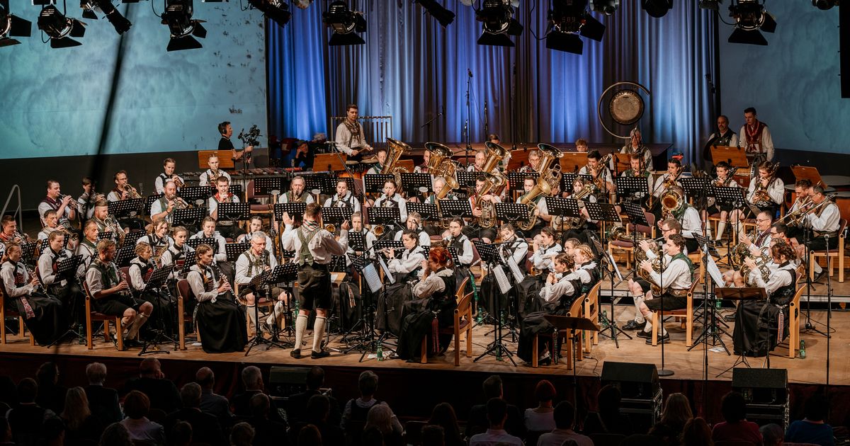 Musikalische-Fusion-in-Matrei-Viera-Blech-trifft-auf-Musikkapelle-Matrei
