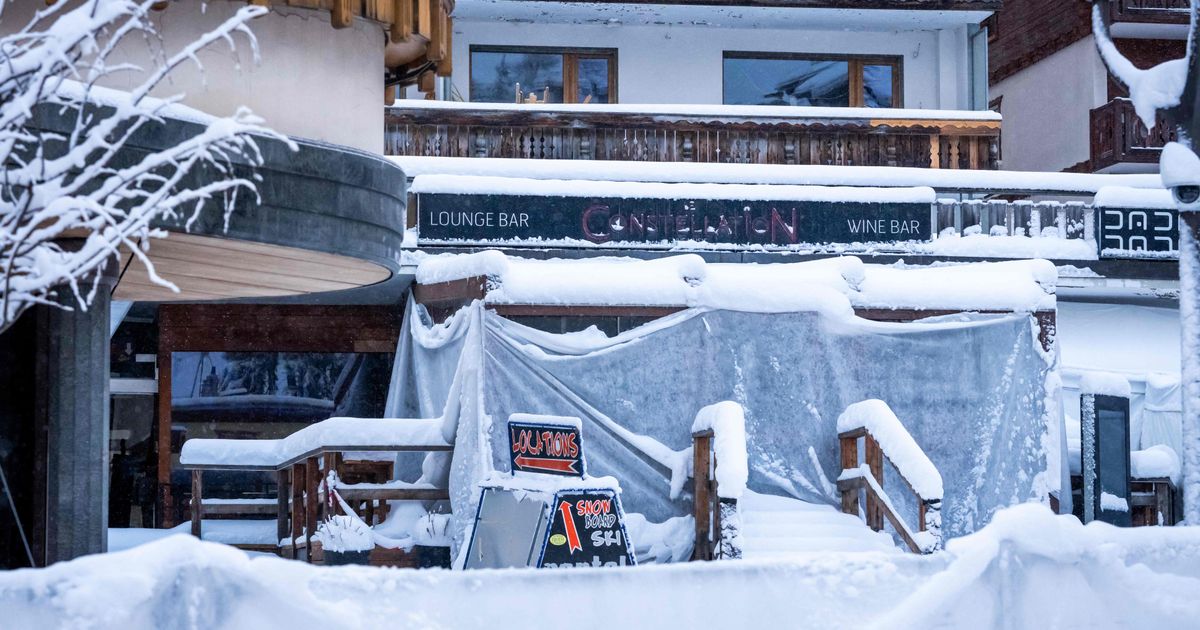 Brandkatastrophe-in-der-Schweiz-Bar-Betreiber-r-umt-verschlossene-T-r-ein