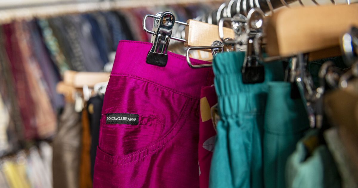 N-chtlicher-Einbruch-in-Innsbrucker-Modegesch-ft-Teure-Kleidung-gestohlen