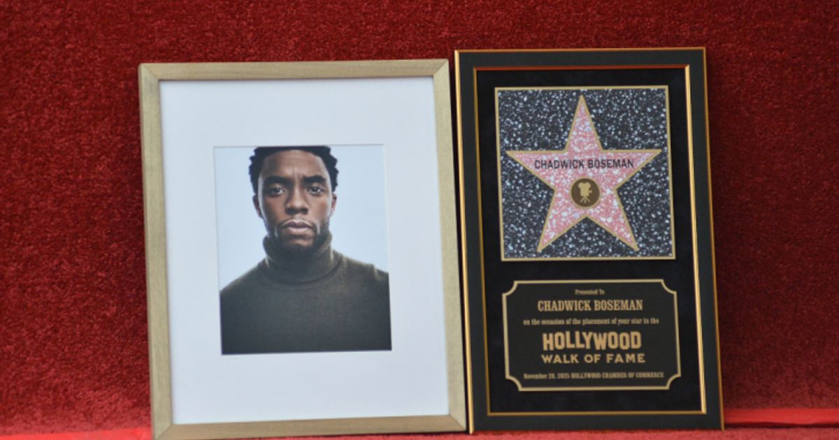chadwick-boseman-posthum-mit-hollywood-stern-geehrt