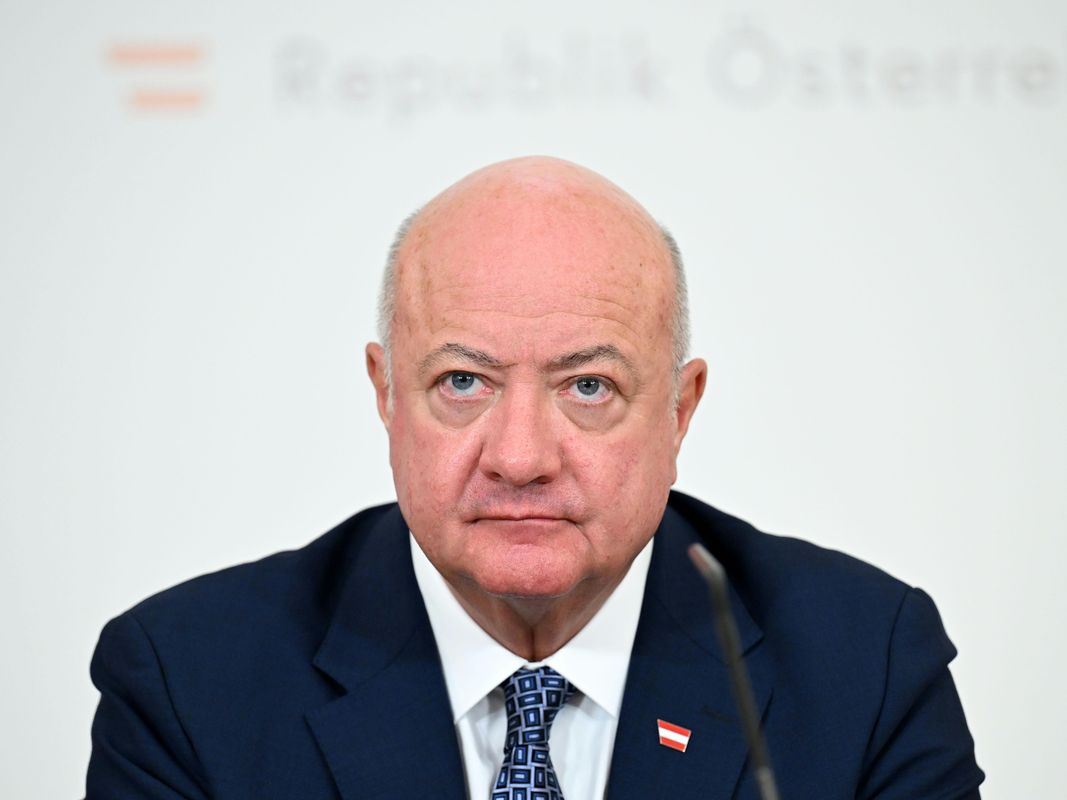 Bundeskanzler Stocker in Autounfall verwickelt