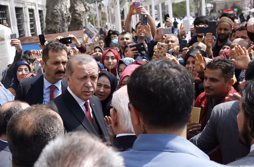 Ein umstrittener Sieg für Erdogan - und eine tief gespaltene Türkei