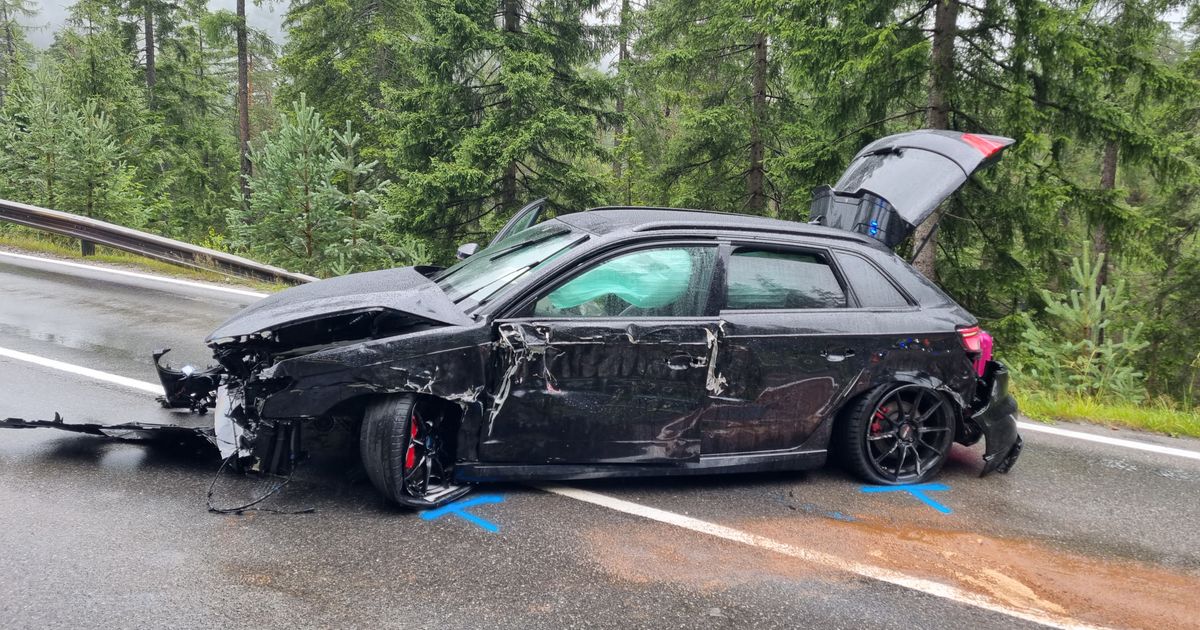 Totalsperre-als-Folge-Eine-verletzte-Person-nach-Unfall-auf-Fernpassstra-e