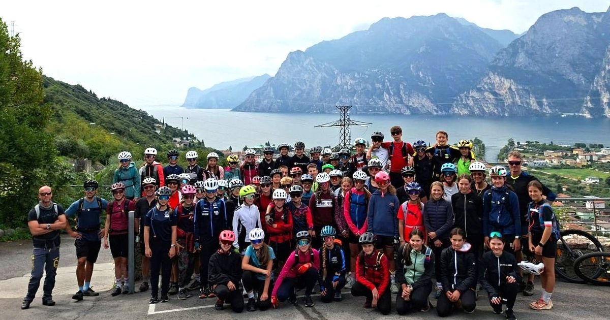 Sch-ler-innen-aus-Sillian-und-Kitzb-hel-erobern-den-Gardasee-mit-dem-Fahrrad