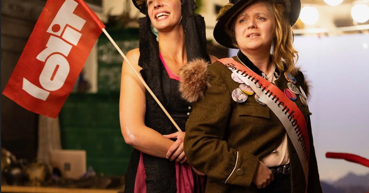 Gegen-die-Scheinheiligkeit-im-Heiligen-Land-Ein-Tirolerinnenabend-am-Bergisel