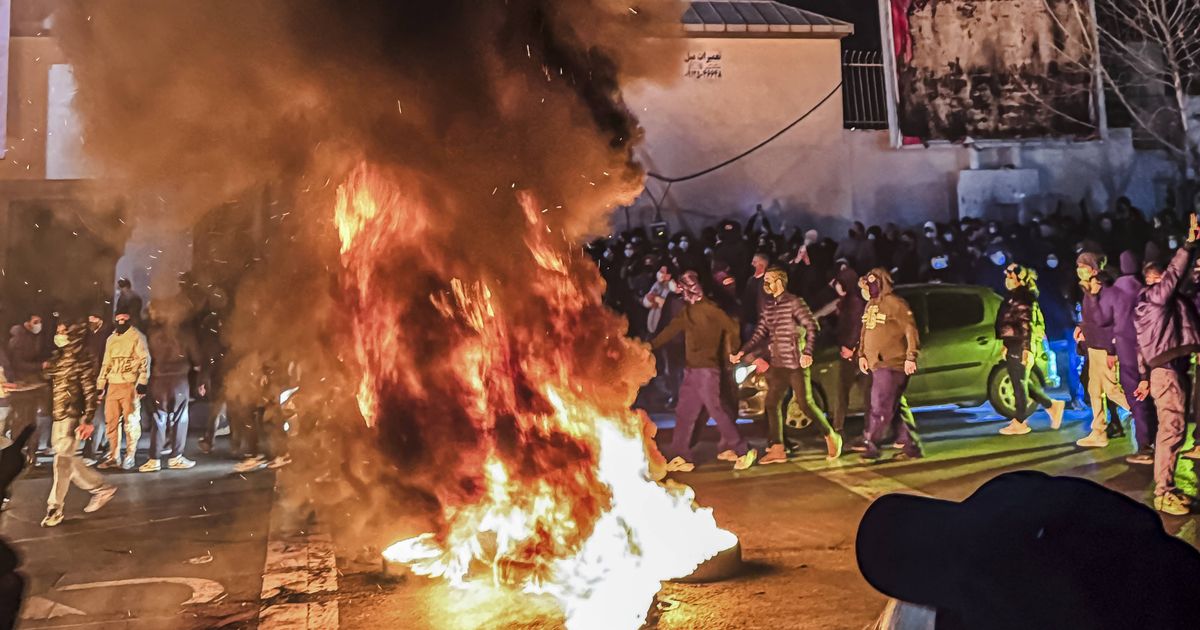 Protestbewegung-im-Iran-trotzt-Gewalt-Berichte-ber-zahlreiche-Tote-und-Verletzte
