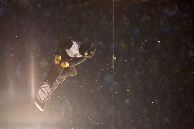 Olympiasieger Sage Kotsenburg präsentierte sein Können am Bergisel. Für das Superfinale reichte es allerdings diesmal nicht.