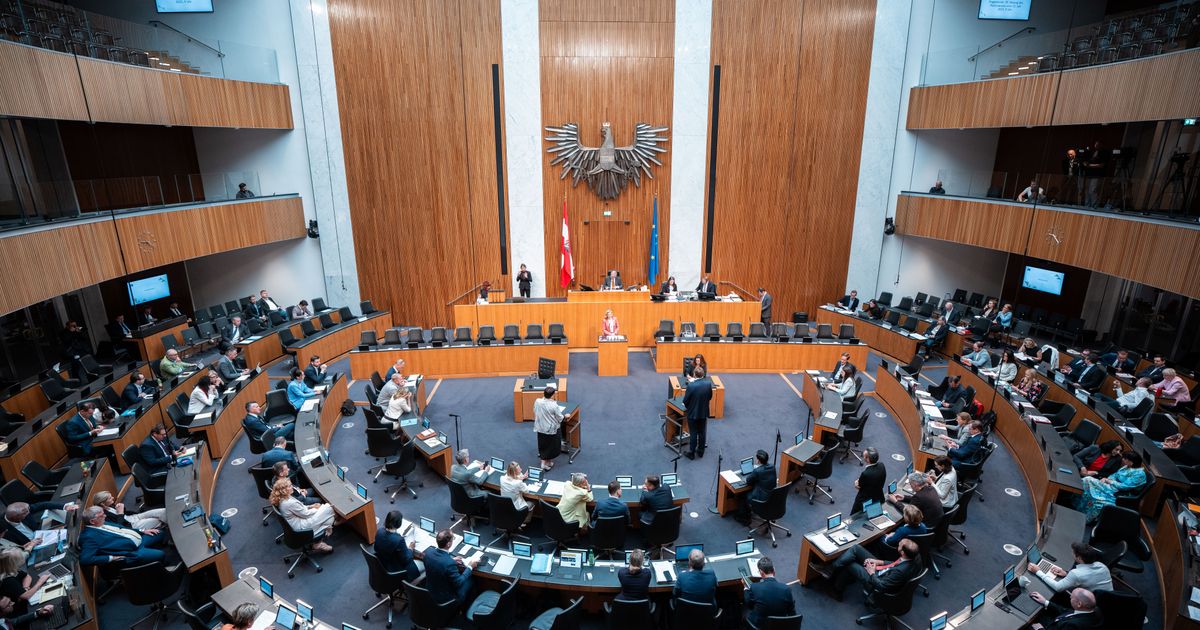 Politik-auf-der-schiefen-Ebene