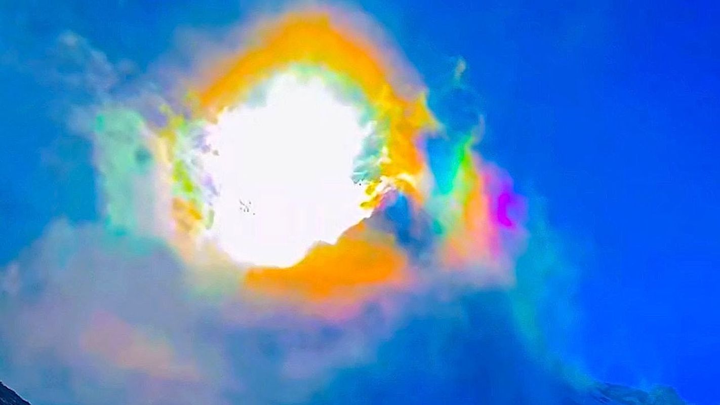 Atemberaubendes Naturschauspiel: „Regenbogen-Portal“ öffnet sich in China