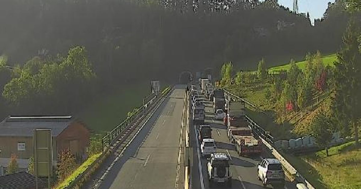 Tag-der-Deutschen-Einheit-am-Freitag-Staus-und-z-her-Verkehr-auf-Tirols-Autobahnen