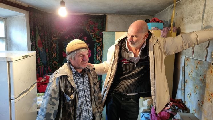 Concordia-Geschäftsführer Bernhard Drumel besuchte die Familie und verschaffte sich einen Einblick.