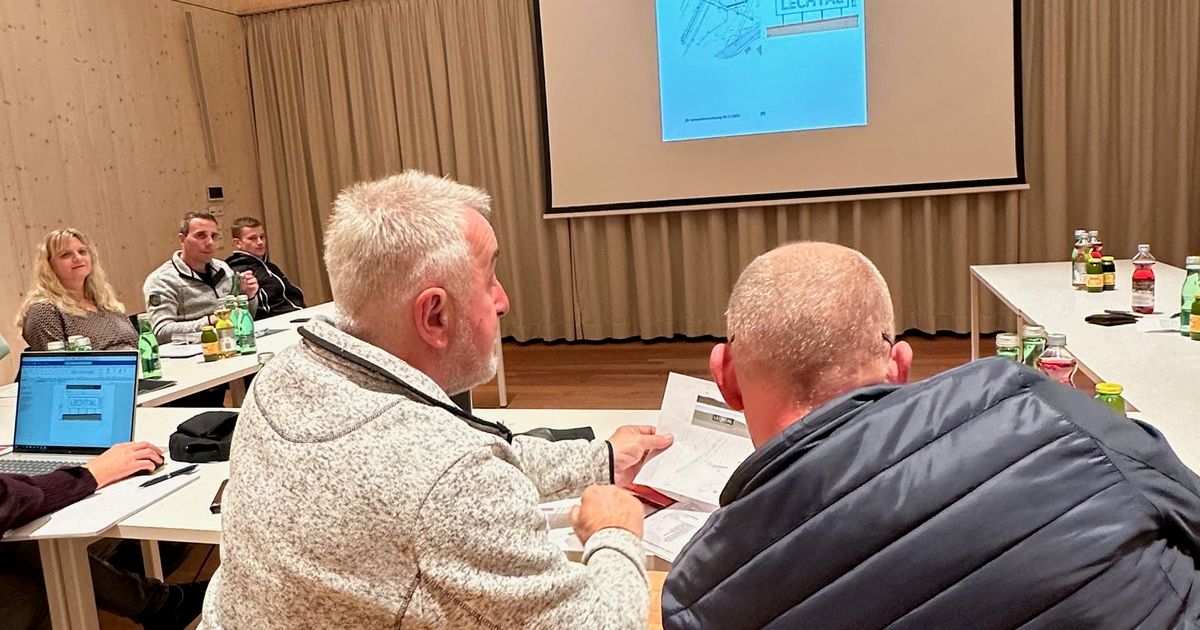 Selbsternannte-Parksheriffs-im-Lechtal-mit-groben-Beleidigungen-gegen-Deutsche