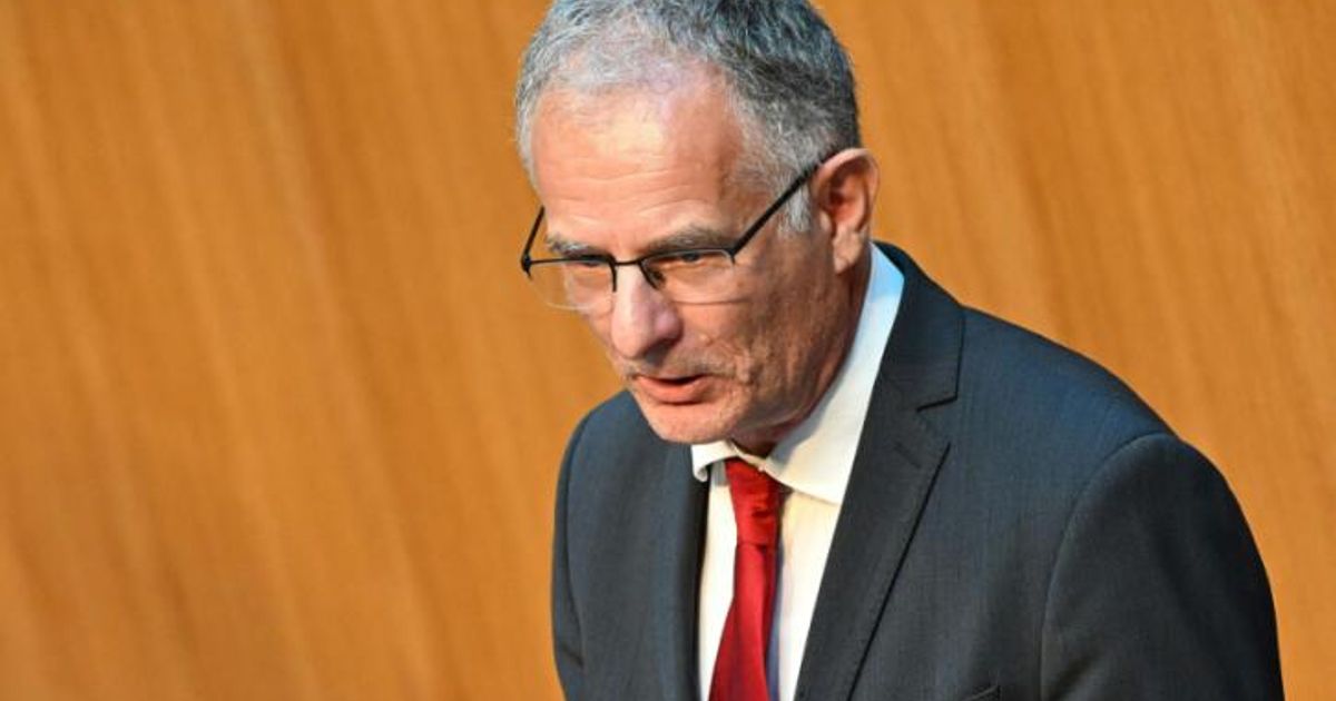 Nationalrat-mit-Fragestunde-an-Finanzminister-Marterbauer