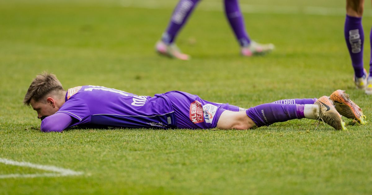 Bundesliga-best-tigte-Insolvenzverfahren-und-Zwangsabstieg-von-Austria-Klagenfurt