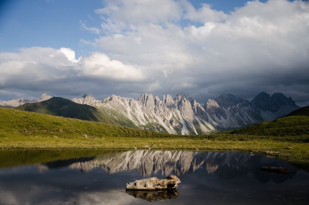 Salfeins mit Blick auf Kalkkögel.