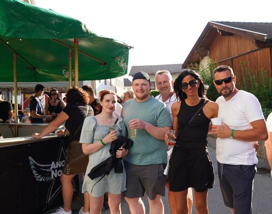 Das Schwazer Dorffest ist mehr als nur ein Volksfest – es ist gelebte Tradition, ein Ort der Begegnung und ein Fest für die ganze Familie. – Tragt euch den 12. Juli unbedingt im Kalender ein!
