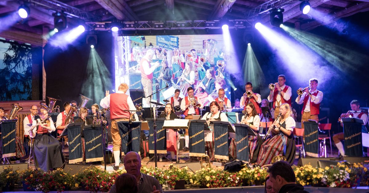 Mayrhofner-Blechlawine-Riesiges-Blasmusik-Open-Air-auf-2-000-Metern-Seeh-he-geplant