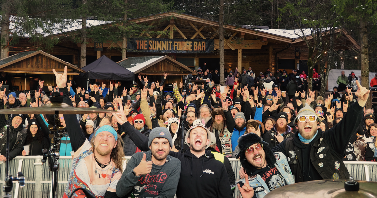 Vom-Geheimtipp-zur-Mainstage-Tiroler-Volxpunk-Band-rockte-Full-Metal-Mayrhofen