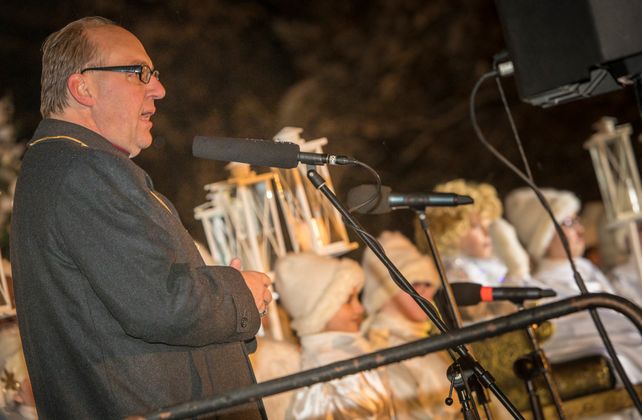 Er erinnerte daran, dass im Zentrum der Weihnachtsbotschaft die Liebe stehe, und bat um Gottes Segen „für alle Kinder der Welt“.