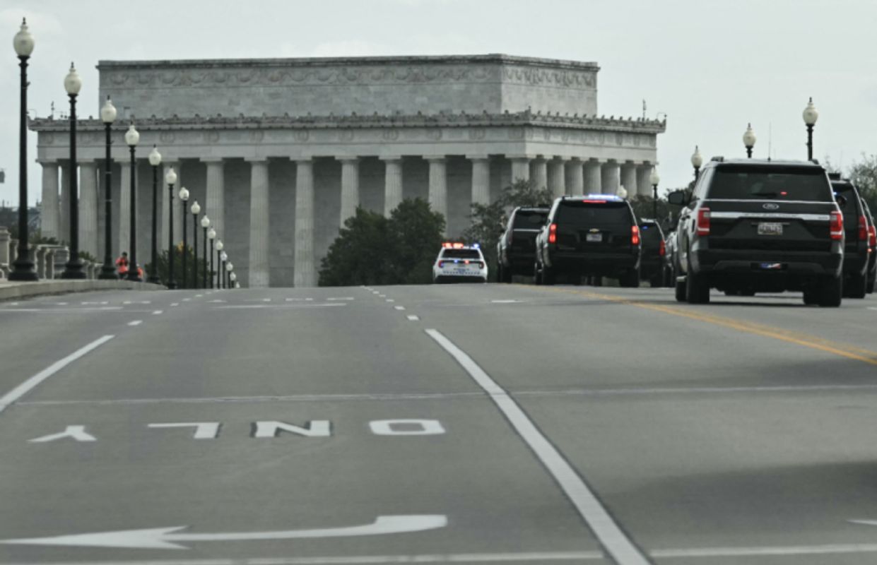 Umstrittene Pläne für Trump-Bogen in Washington eingereicht