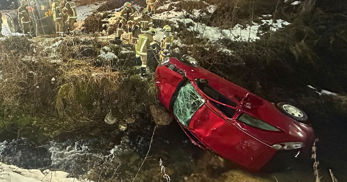 Betrunkener-Autofahrer-st-rzte-in-Rettensch-ss-in-Bach-und-wurde-eingeklemmt