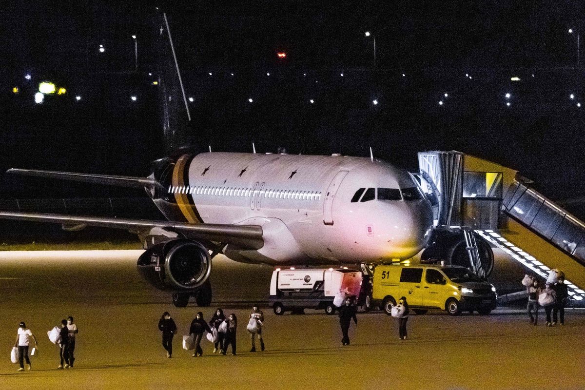 Österreicher war mit Hantavirus-infizierter Person im Flugzeug