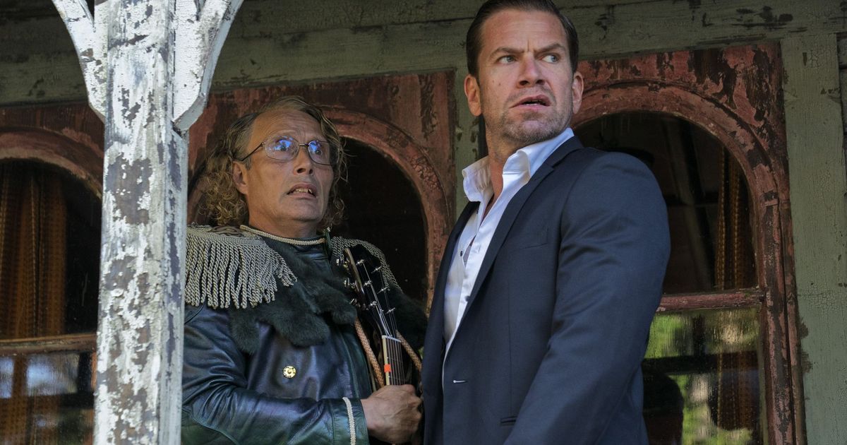 Mads-Mikkelsen-ist-wieder-mad-In-Therapie-f-r-Wikinger-h-lt-er-sich-f-r-John-Lennon