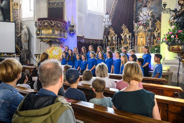 Let's Sing, Vokalensemble der Musikmittelschule Innsbruck, in der Kirche Mariahilf Hötting 
