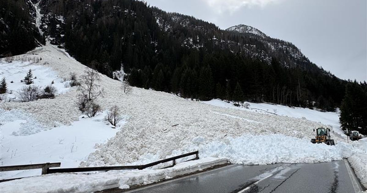 Riesige-Lawine-versch-ttete-die-Kaunertalstra-e-Stra-e-derzeit-gesperrt