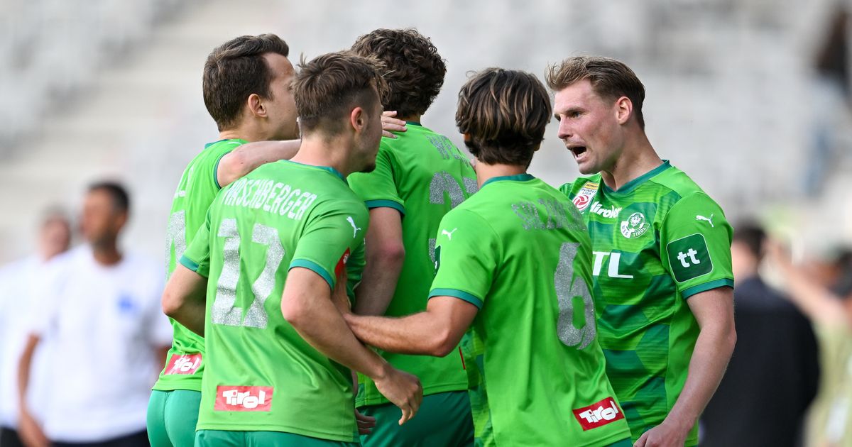 Happy-End-nach-langem-Zittern-im-Tivoli-WSG-Tirol-feiert-den-Klassenerhalt